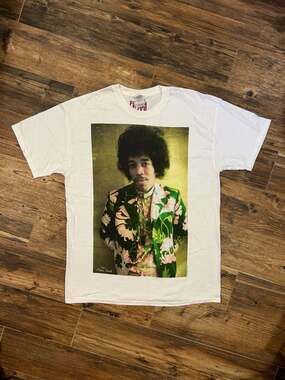 Flash Back Jimi Hendrix Floral Suit Graphic T-Shirt NWOT Deadstock